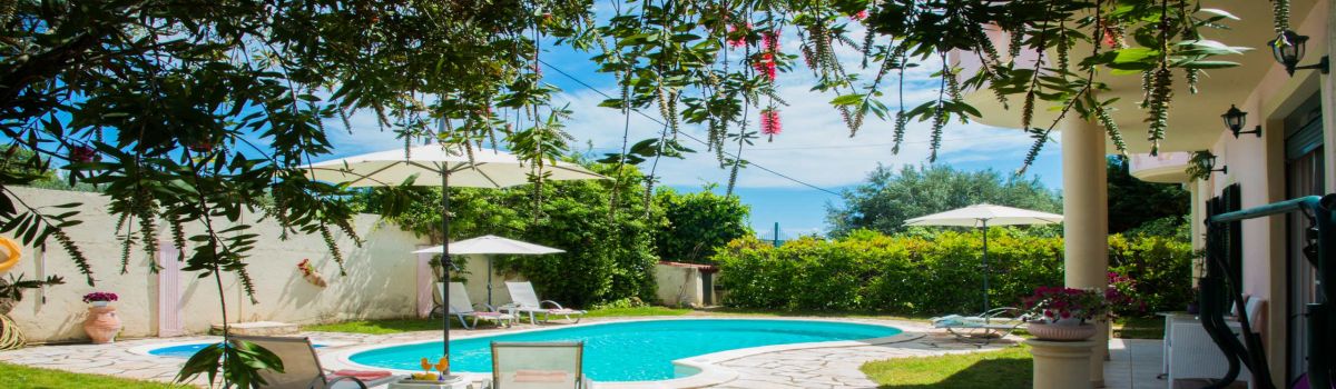 Villa mit Pool strandnah Korfu