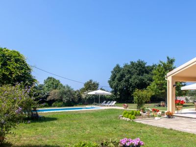 Villa zur Miete Gaia Terrasse Pool Korfu Griechenland
