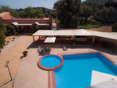 Griechenland Urlaub: Ferienvilla auf Korfu mit Pool mit Pool
