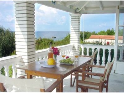 Ferienhaus-Melitio-auf-Korfu-Blick-auf-das-Meer