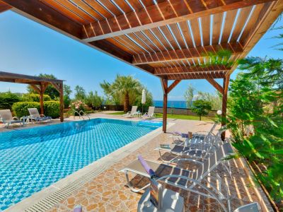 Individual Urlaub mit Pool Korfu Griechenland 